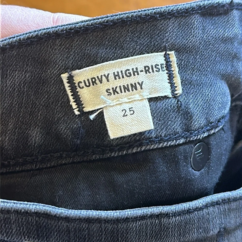 Madewell Black Jeans Curvy High Rose Skinny 25 Distressed EUC